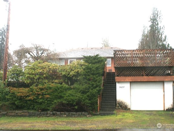 2nd image of 2627 Highland Drive