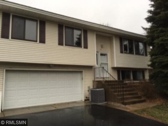 1st image of 413 Clover Leaf Pkwy NE