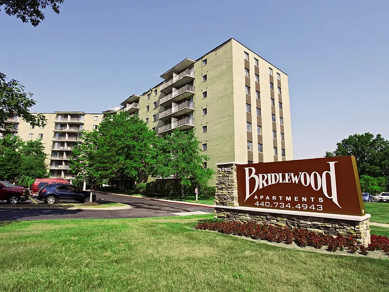 Bridlewood Apartments — Photo 1