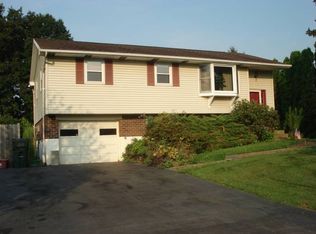 218 Elm Rd, Allentown, PA 18104