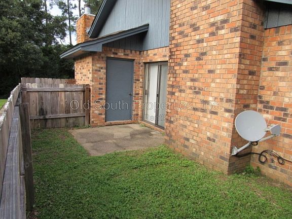 3rd image of 3328 Pine Forest Rd