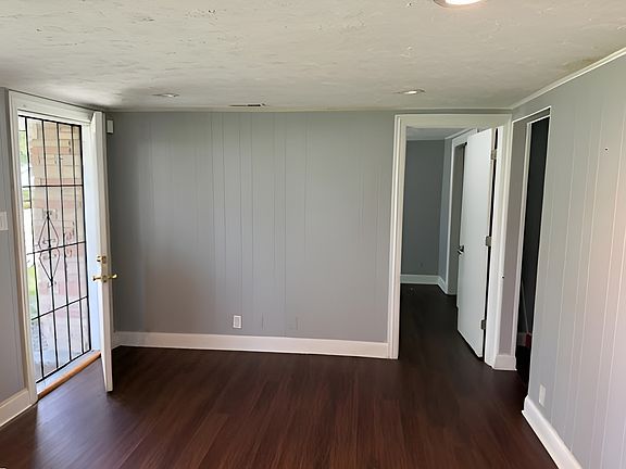 4th image of 3533 Ashland Ave