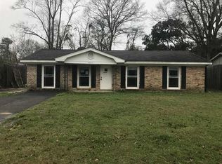 3803 Pleasant Valley Rd, Mobile, AL 36609