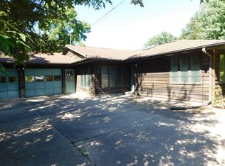 3 Magnolia Cir, Muscatine, IA 52761