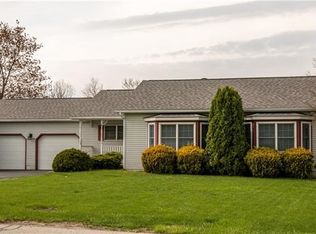 3353 Basil Dr, Hermitage, PA