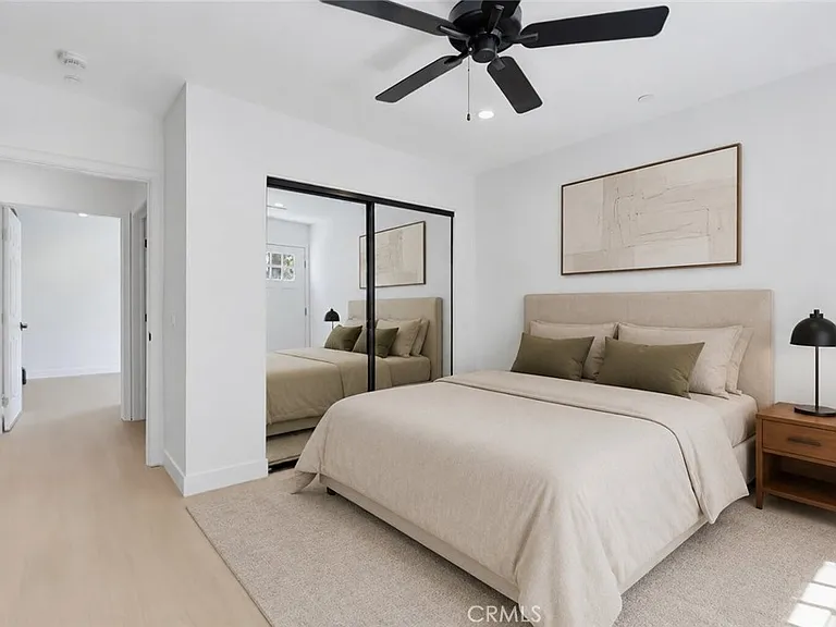 8738 1/2 Paso Robles — Photo 17