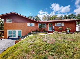 5806 Twickingham Ct, Evansville, IN 47711