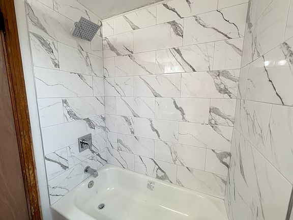 3rd image of 187 Brookside Dr Floor 2