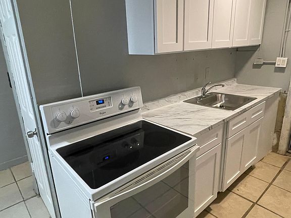 3rd image of 541 Washington Ave APT 9