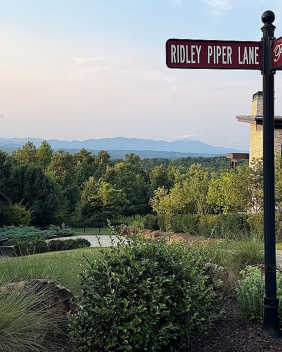 1st image of 6 Ridley Piper Ln