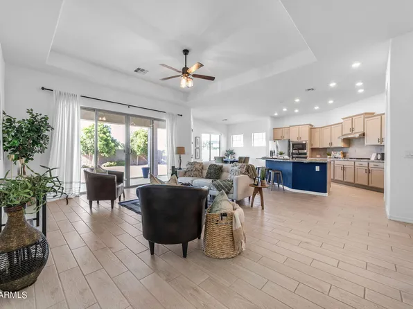 11718 W LUXTON Lane, Avondale, AZ 85323