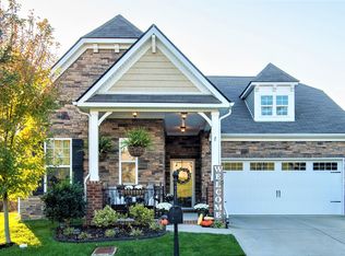 1889 Stonewater Dr, Hermitage, TN 37076
