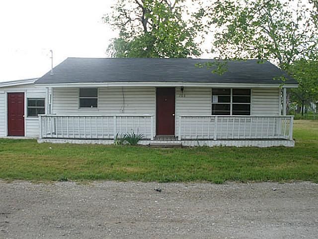 1st image of 100 Lone Oak St