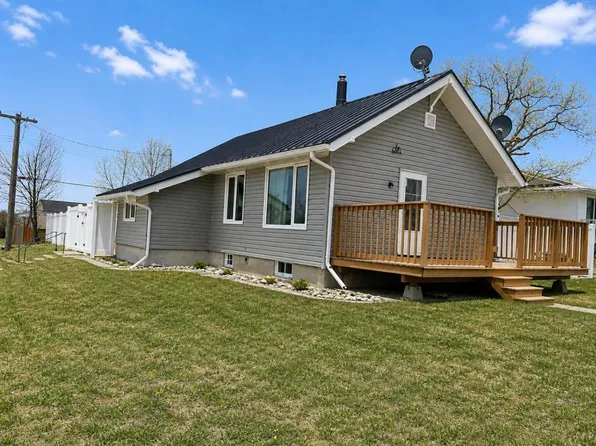 132 W 8th Ave, Wheatland County, AB T0J 1N0