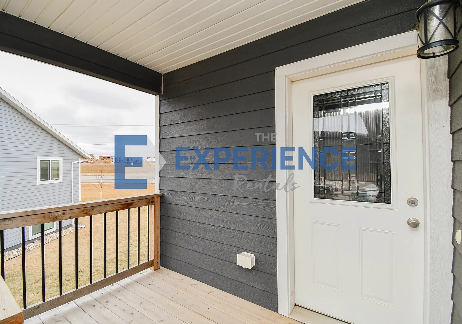 Spacious 4-Bedroom East Sioux Falls Twinhome Available Now! — Photo 4