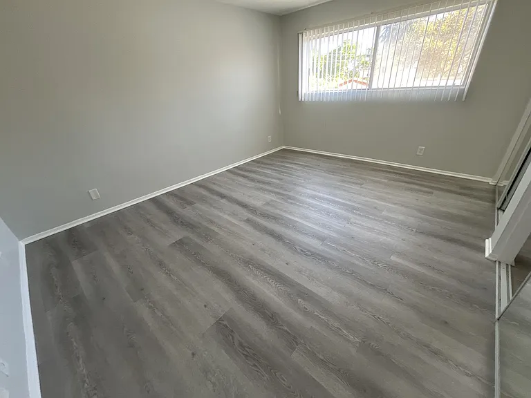 616 North Sweetzer Avenue — Photo 52