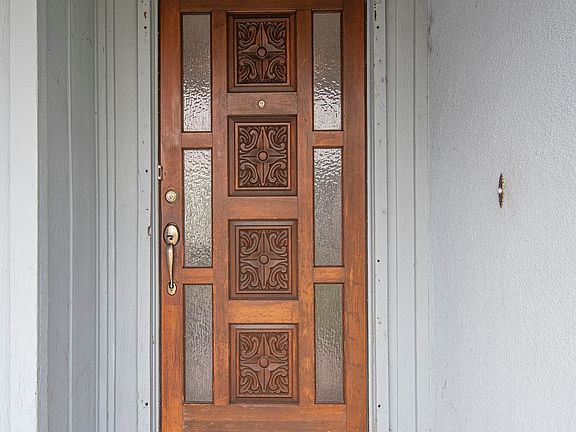 4th image of 1536 W Vassar Ave