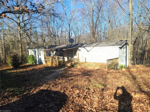 308 Clara Hill Ln, Lexington, NC 27292