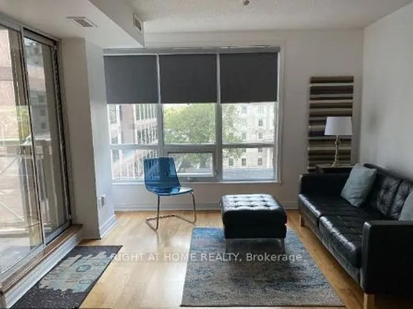 100 Hayden St Unit 701, Toronto, ON M4Y 3C7