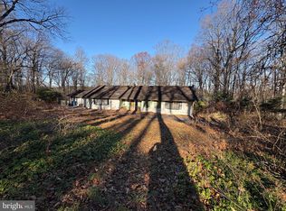 37 Oak Ln, Malvern, PA 19355