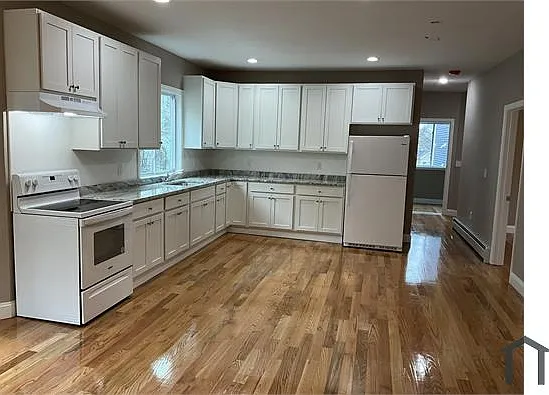 51 Windsor St — Photo 7