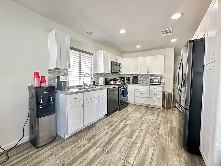 1658 Garden Path Ct — Photo 6