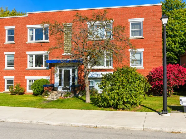 371 Churchill Avenue North