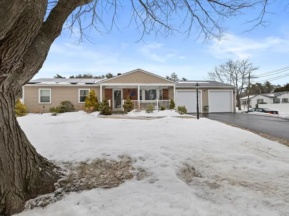 765 Pine Hill Dr, New Bedford, MA 02745