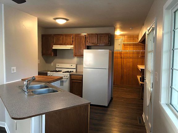 5th image of 1515 Viking Ln