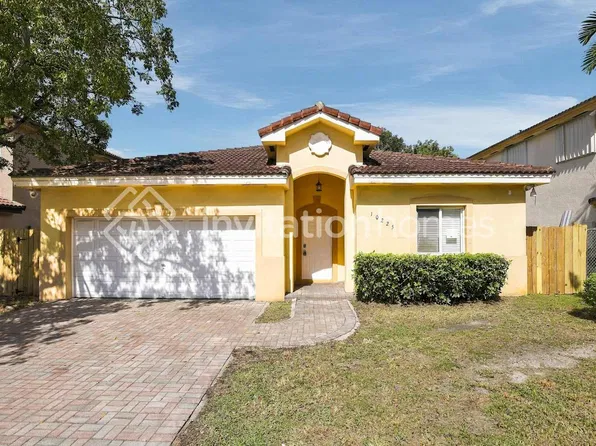10225 SW 224th Ter, Miami, FL 33190