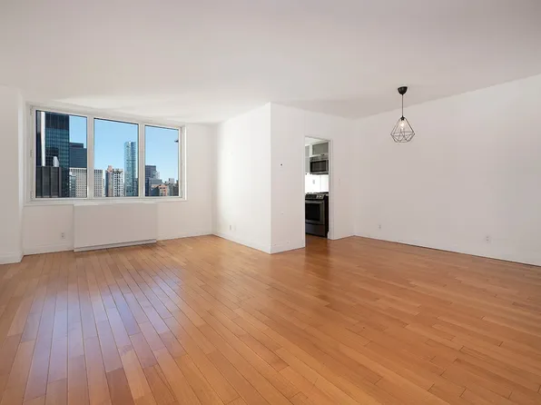 212 East 47th Street image 1 of 6