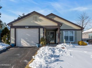 16 Harrogate Lane, Manchester, NJ 08759