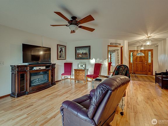 5th image of 42804 NW 7th Court