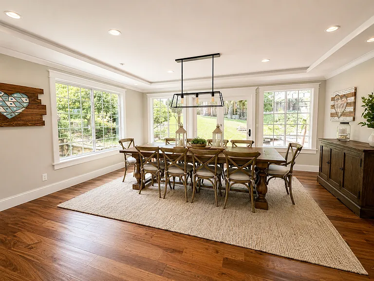 102 Victoria Ln — Photo 4