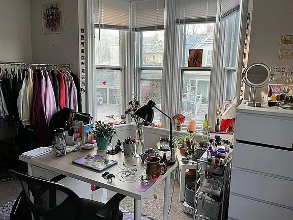 3rd image of 281 Williams St #2