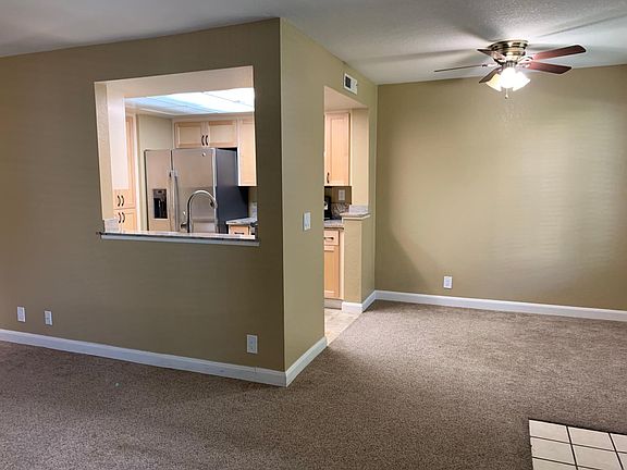 3rd image of 7447 Oxford Cir