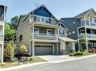 8237 NE 196th St, Kenmore, WA 98028