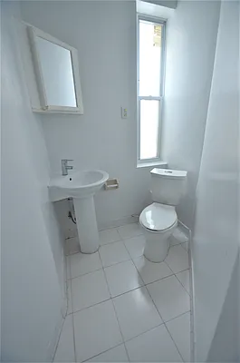 Rented by CITY SKYLINE REALTY INC | media 32