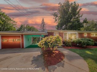 1433 Wilshire Rd, Haslett, MI 48840