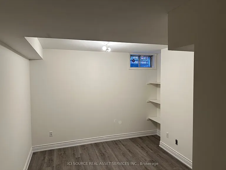 155 Highland Cres #LOWER — Photo 6