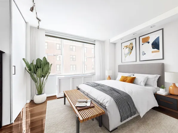 137 East 36th Street 8H image 2 of 12