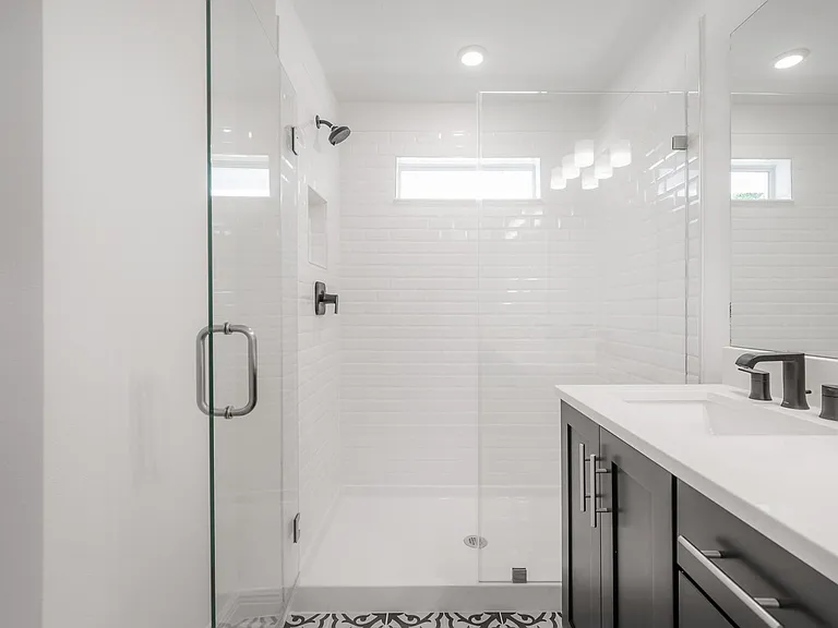 2703 W Fig St #1 — Photo 25