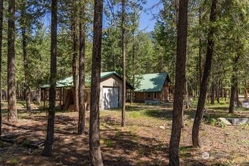 5th image of 115 Lost River Road