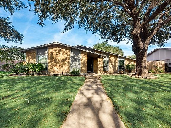 3rd image of 5041 Pemberton Ln