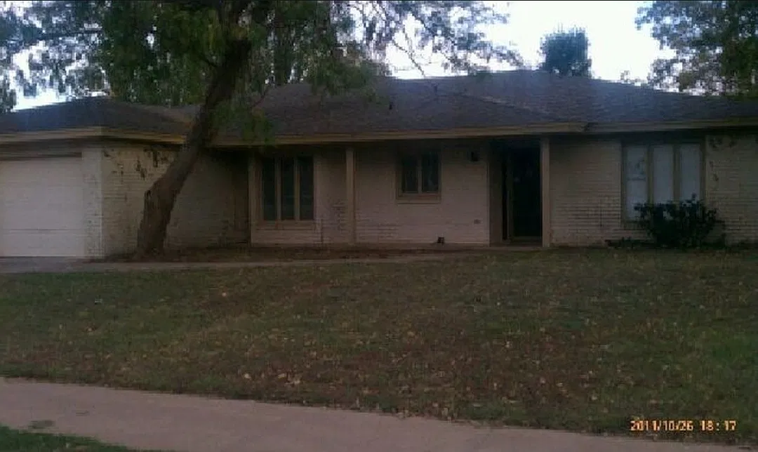 3 bed, 2691 sqft, $1,800 — Photo 2