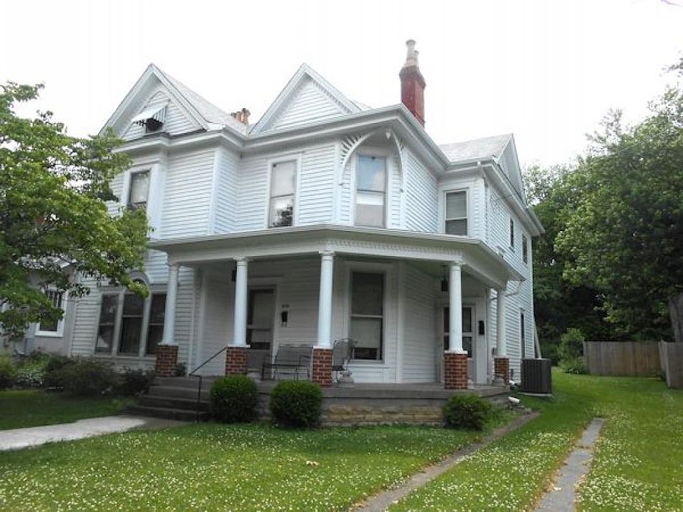 1st image of 628 8th St