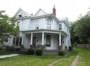 628 8th St, Shelbyville, KY 40065
