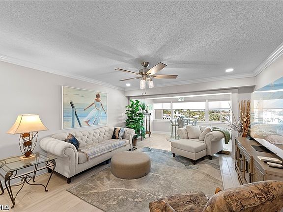 5th image of 4309 Mariner Way APT 405