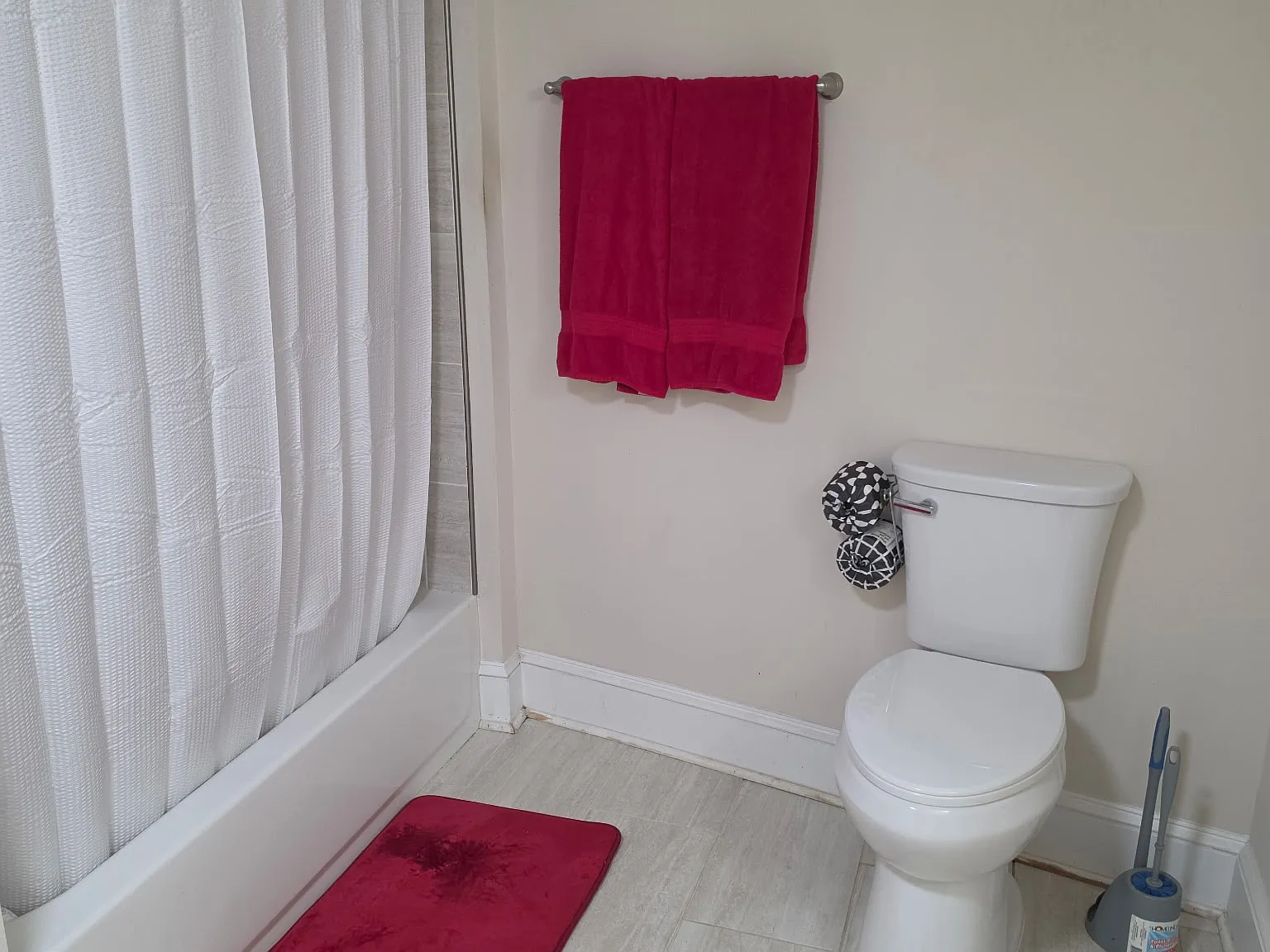 1 bed, 450 sqft, $1,600 — Photo 3