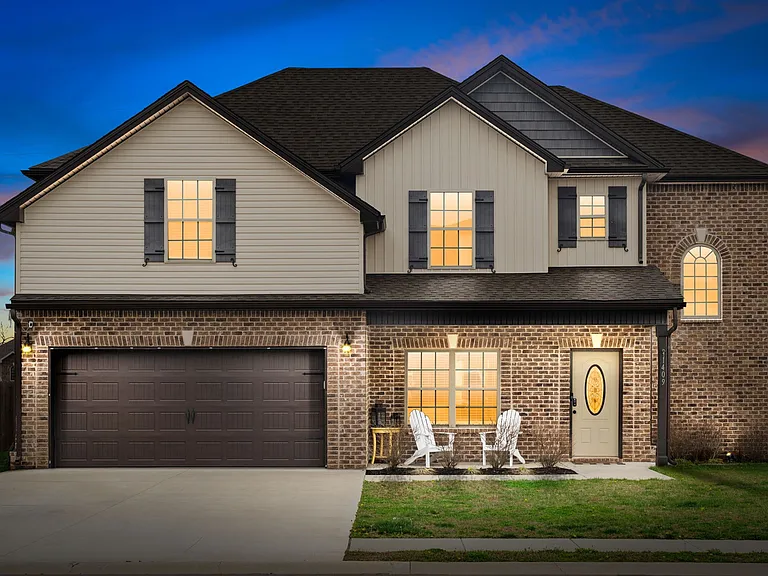 1409 Millet Dr — Photo 2